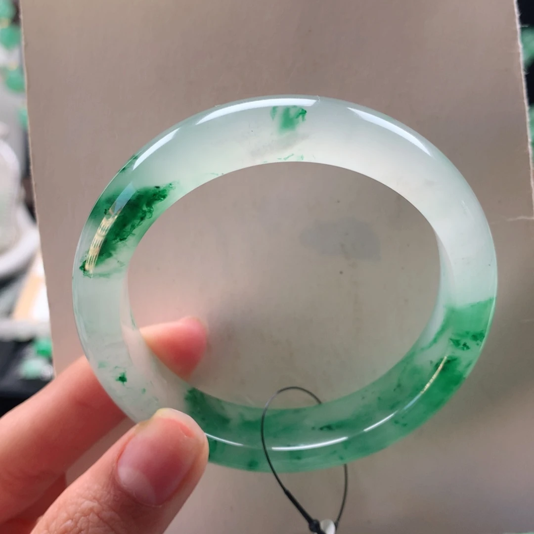 石英质玉未镶嵌手镯