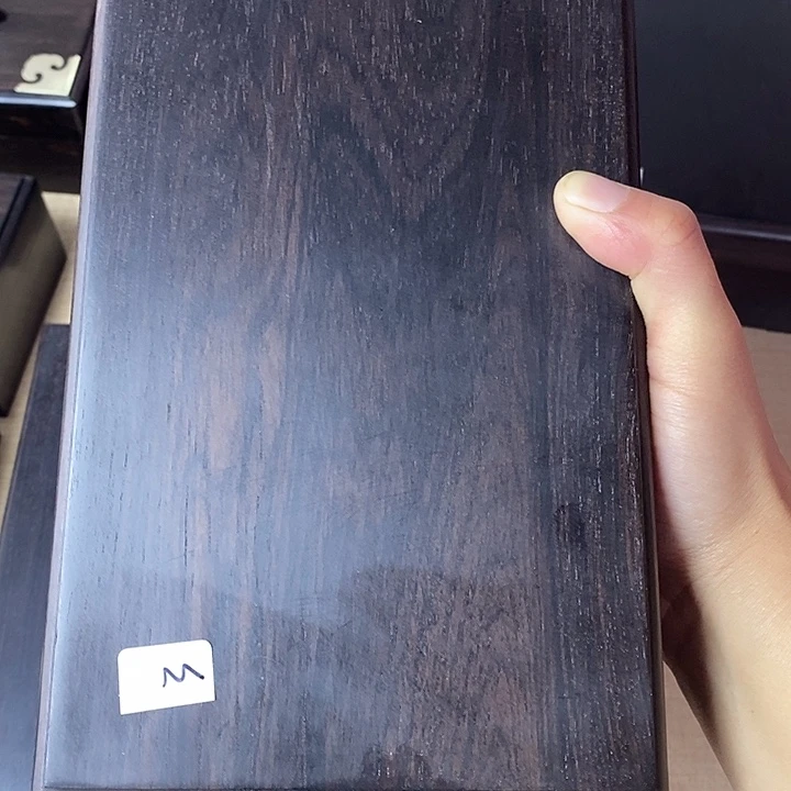 木吴**r紫光檀收纳盒