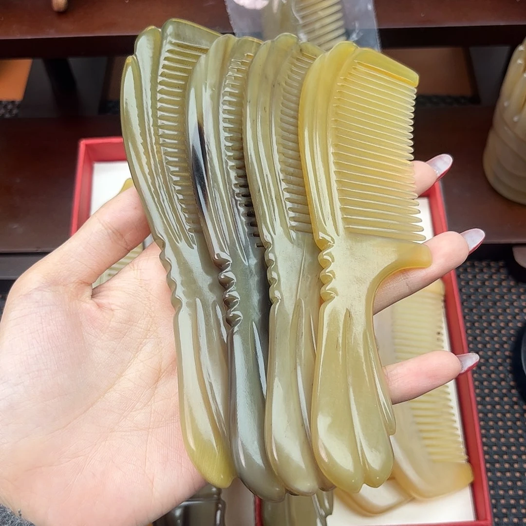 纯手工制作纯牛角梳子