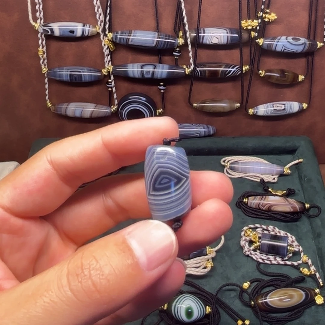 桔***梗玛瑙/玉髓未镶嵌颈饰