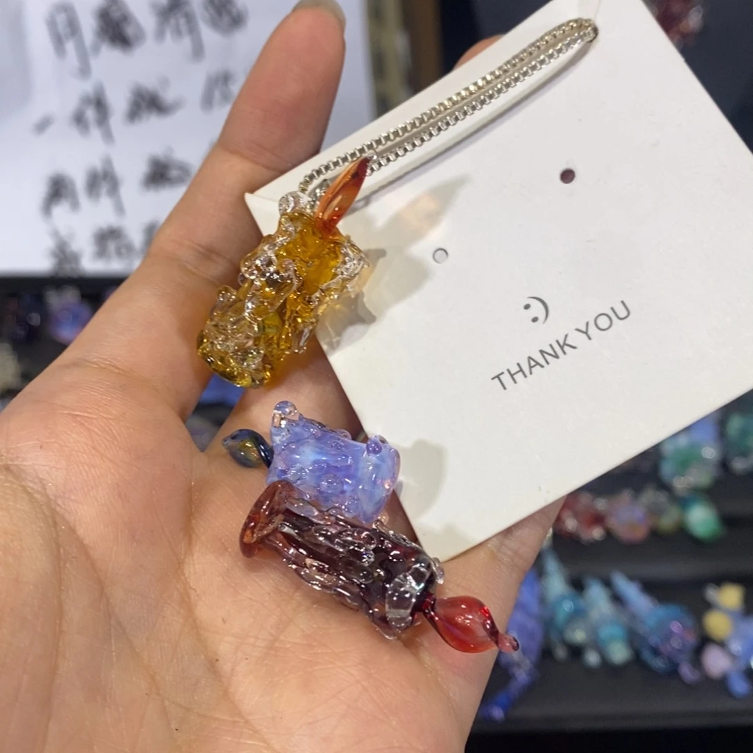 花岗石铁合金吊坠
