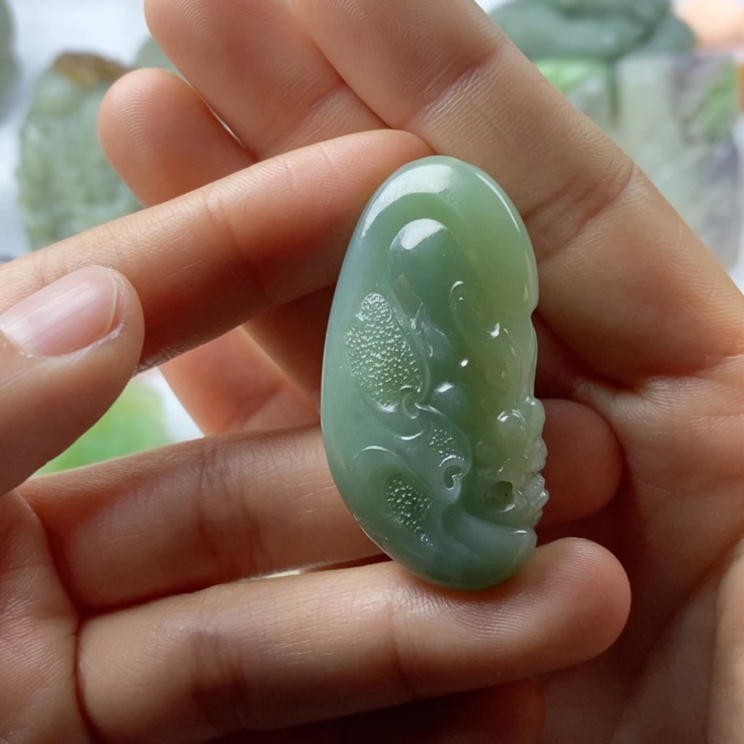 未镶嵌和田玉挂件