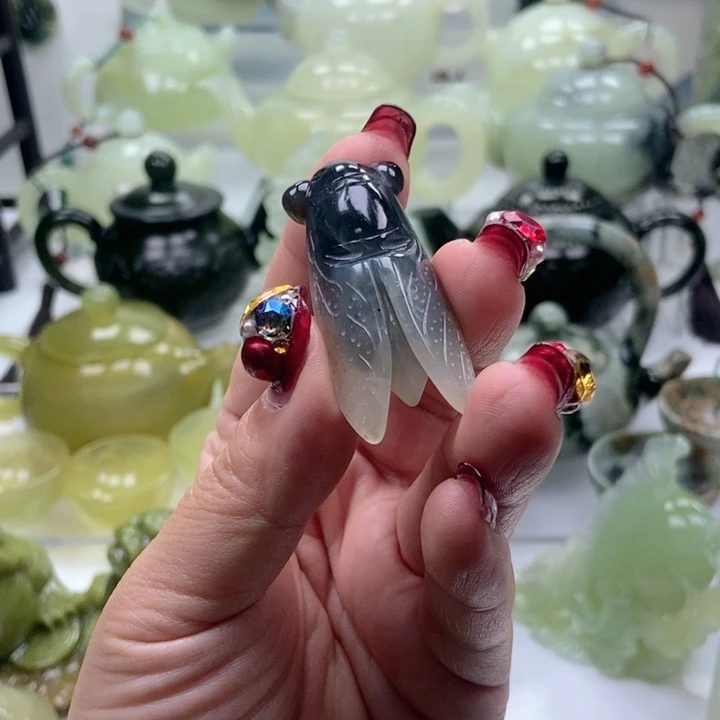 蛇纹石玉壶未镶嵌