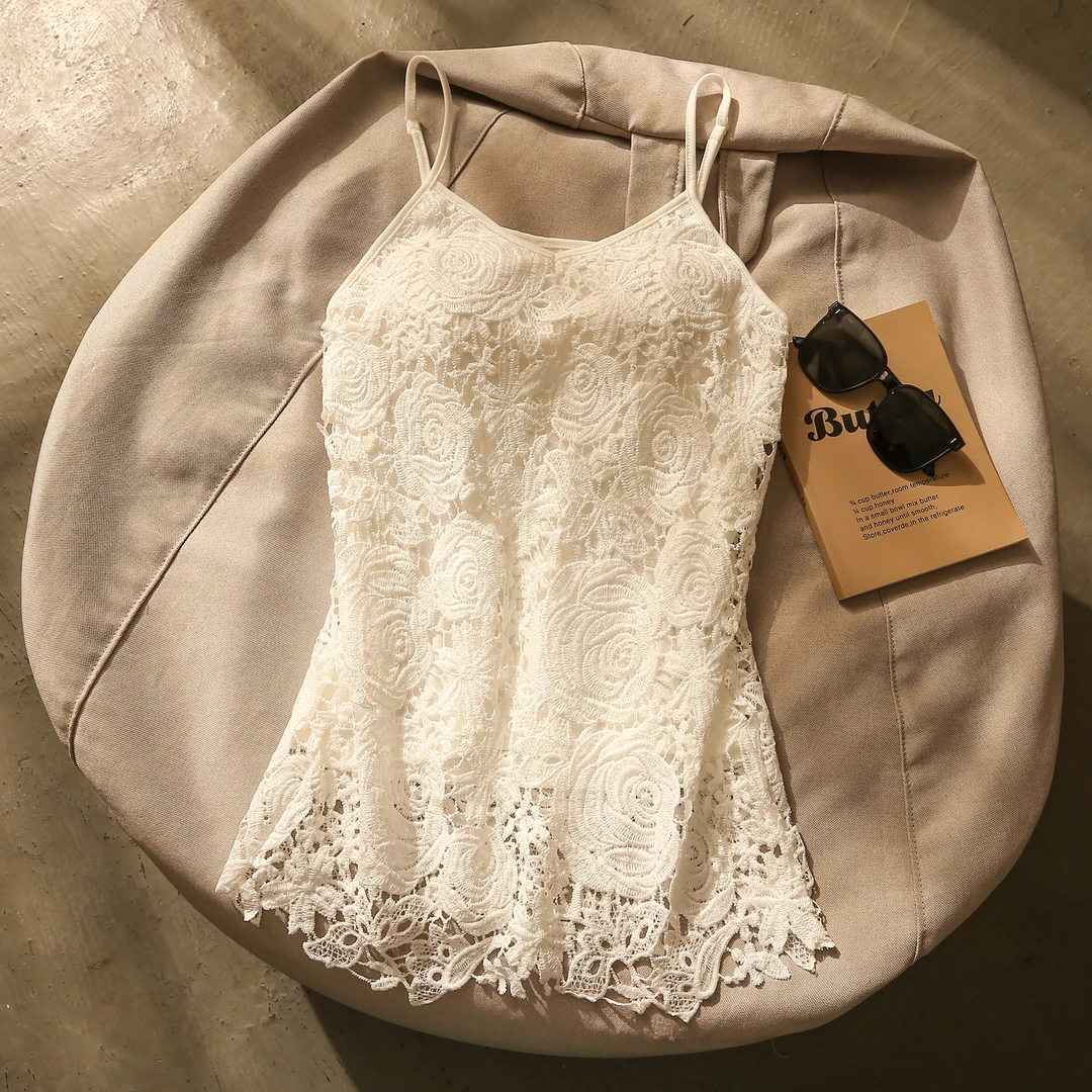 白色纯欲蕾丝镂空吊带背心女夏时尚洋气减龄修身内搭打底美背上衣