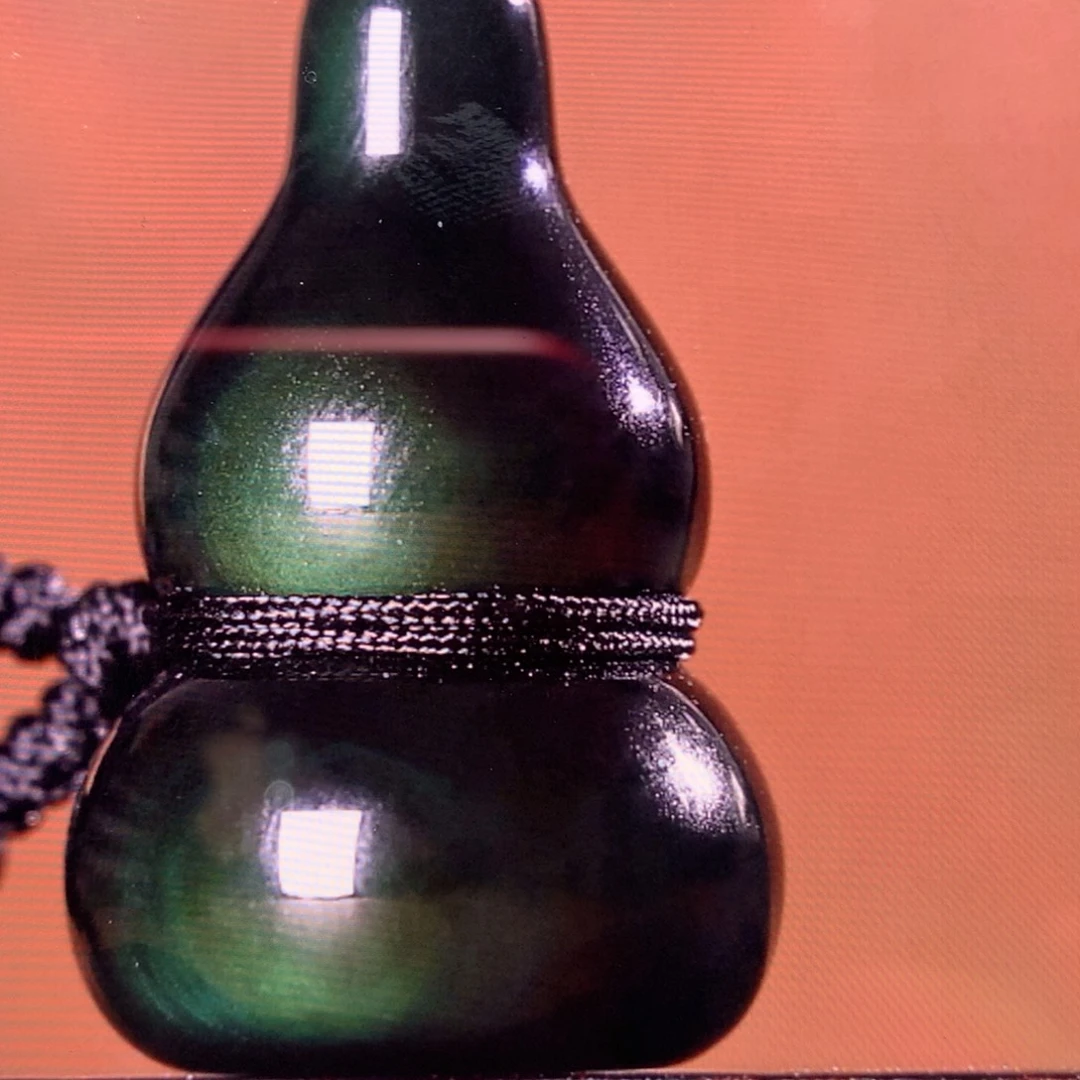 徐***黑曜岩未镶嵌珠宝奇石