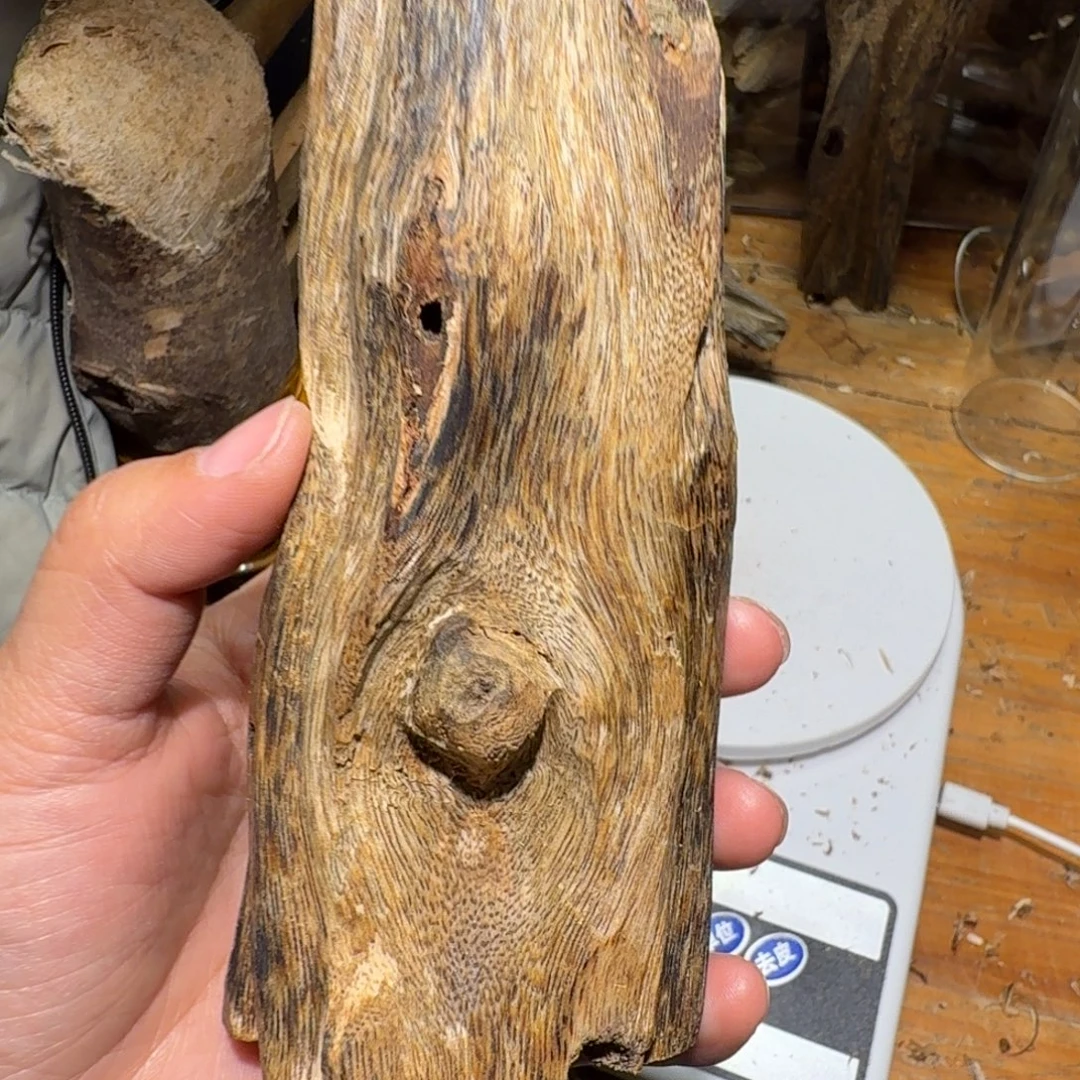 棋楠沉香白奇块料93克