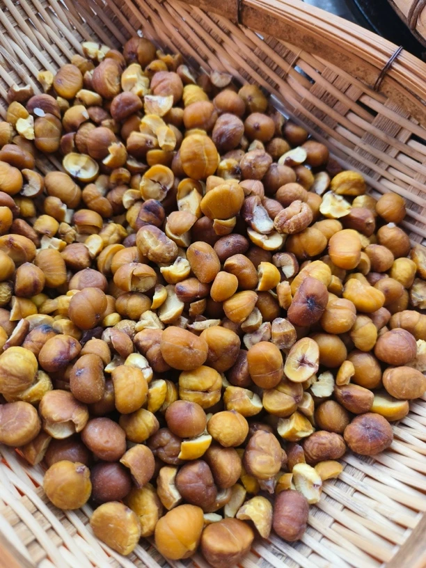 贵州自然风干板栗包粽子碎板栗即食去壳去皮板栗仁栗米新鲜脱水