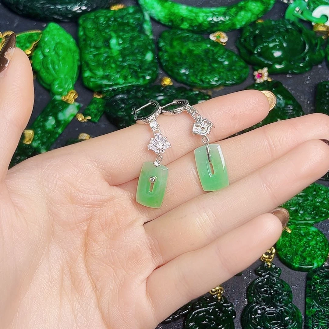 颈饰银S925镶嵌翡翠多样性