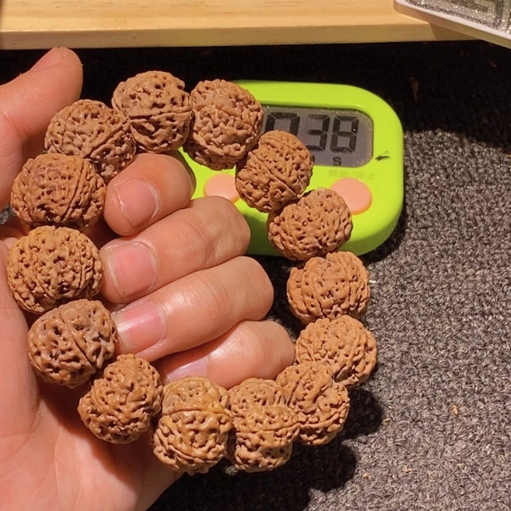 用***7吊坠金刚菩提我就去看看这本了