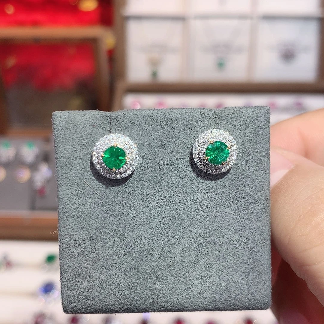 祖母绿18K金镶嵌耳饰0.60ct/七天无理由