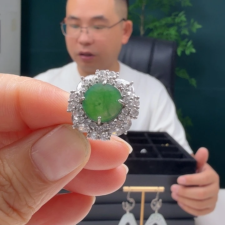 翡翠未镶嵌戒指天然翡翠