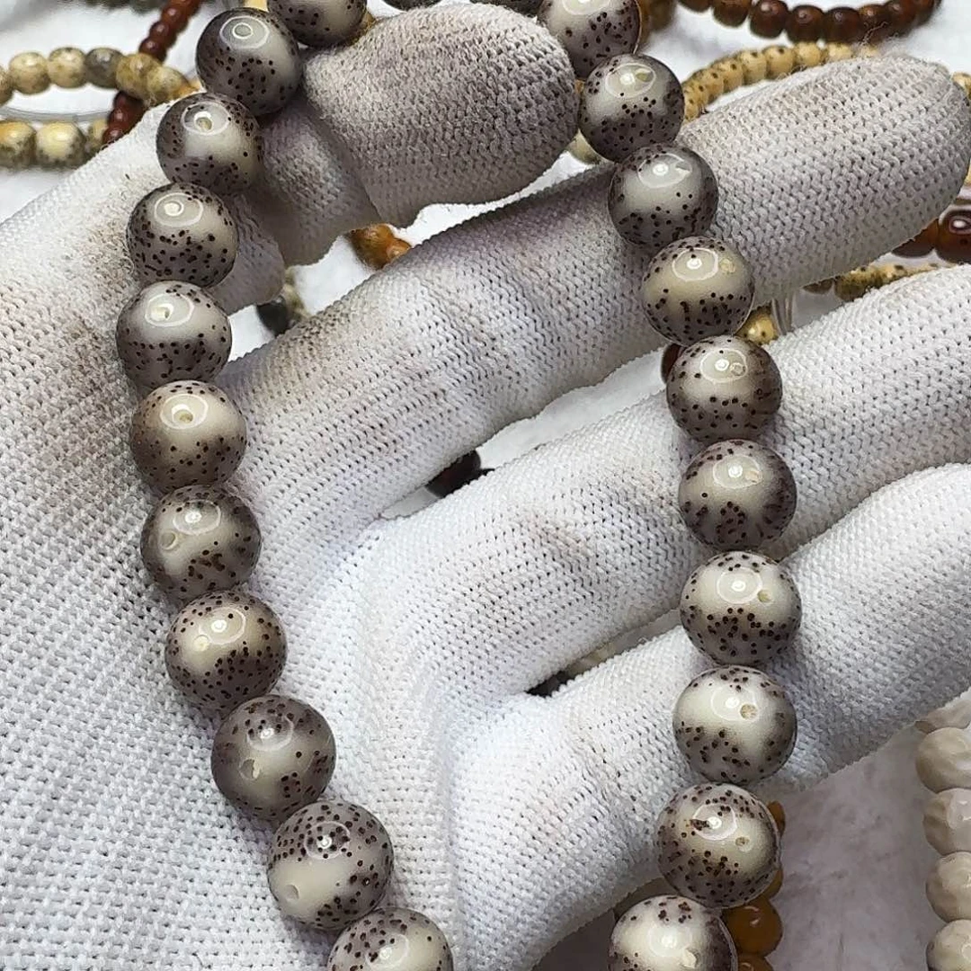 星月菩提吊坠10黄金瞳绿包白