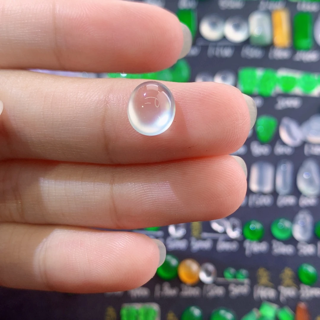 翡翠未镶嵌颈饰玻璃蛋