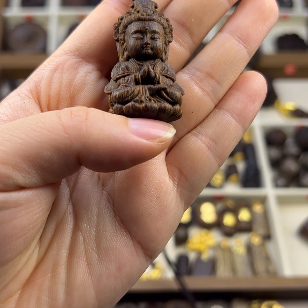 木质类音姐姐随行脖挂配饰
