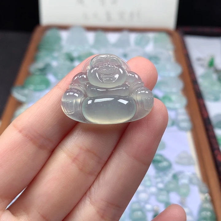 颈饰未镶嵌翡翠冰种晴底大佛公