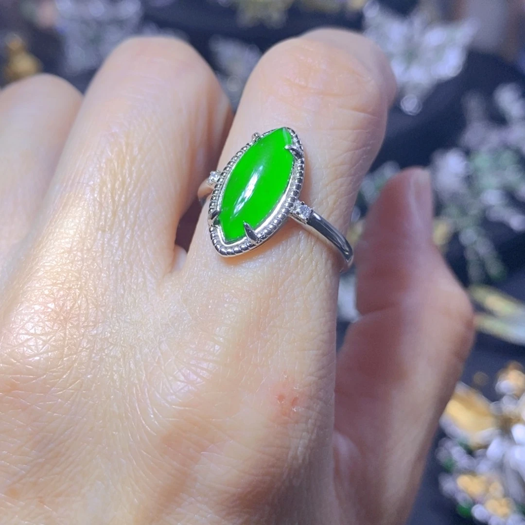 翡翠银S925镶嵌颈饰天然翡翠