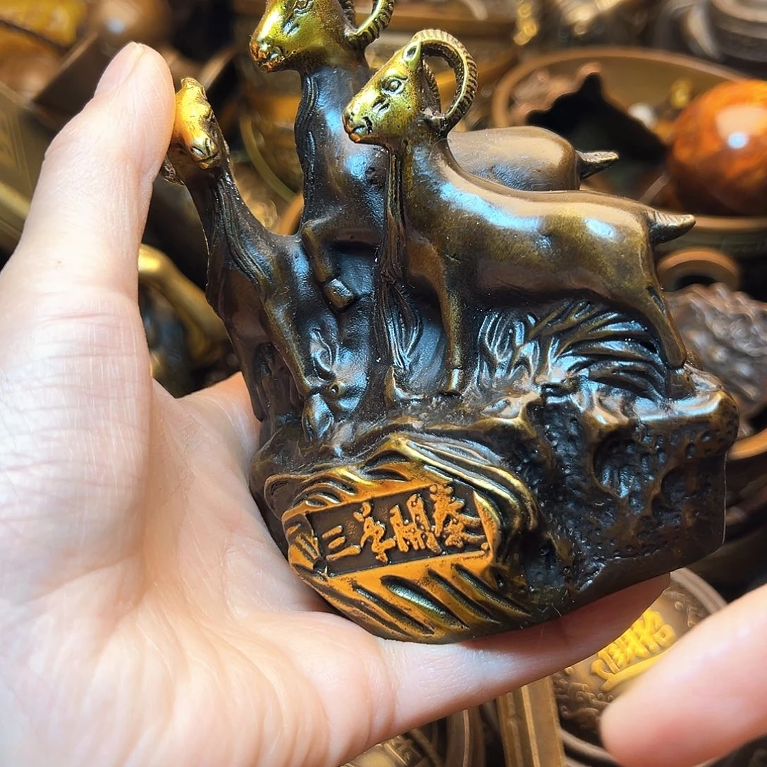 精美铜器工艺品等