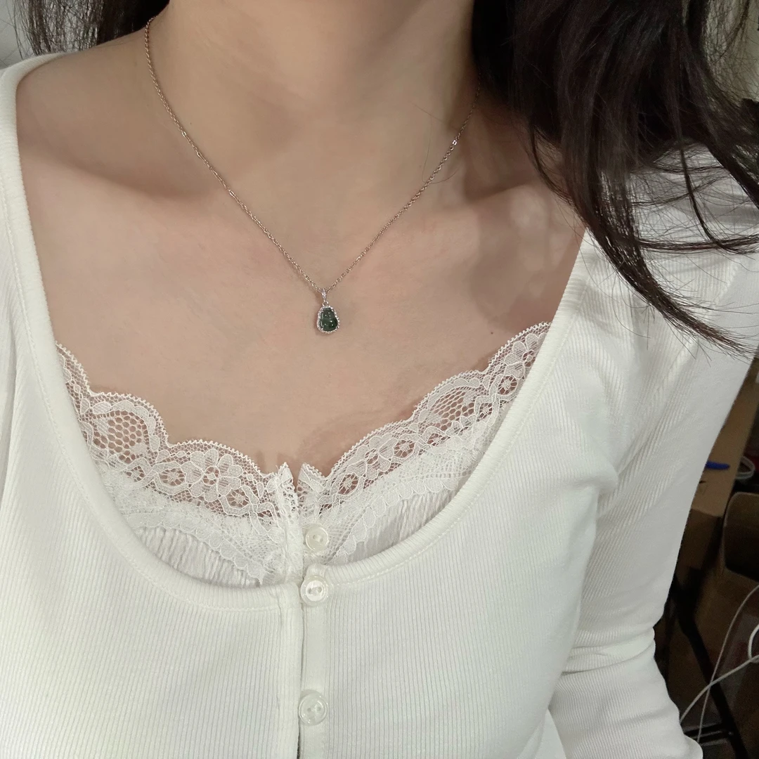 钛钢项链 8790-银色小葫芦微镶中间绿色小石头福禄法式轻奢不掉色