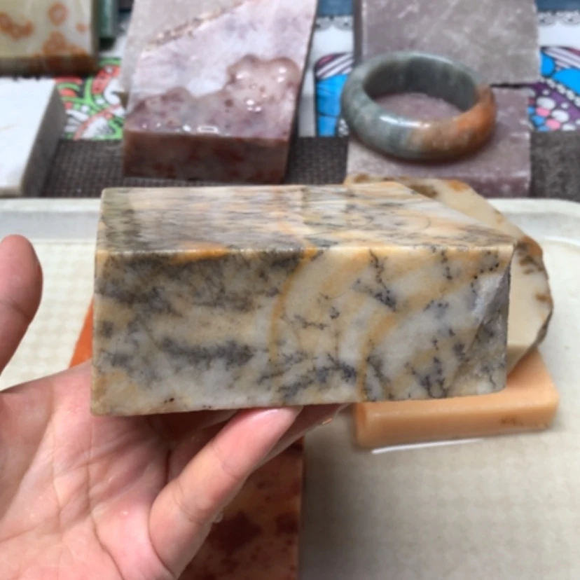 【闪购商品】未镶嵌手镯石英质玉虎皮草花