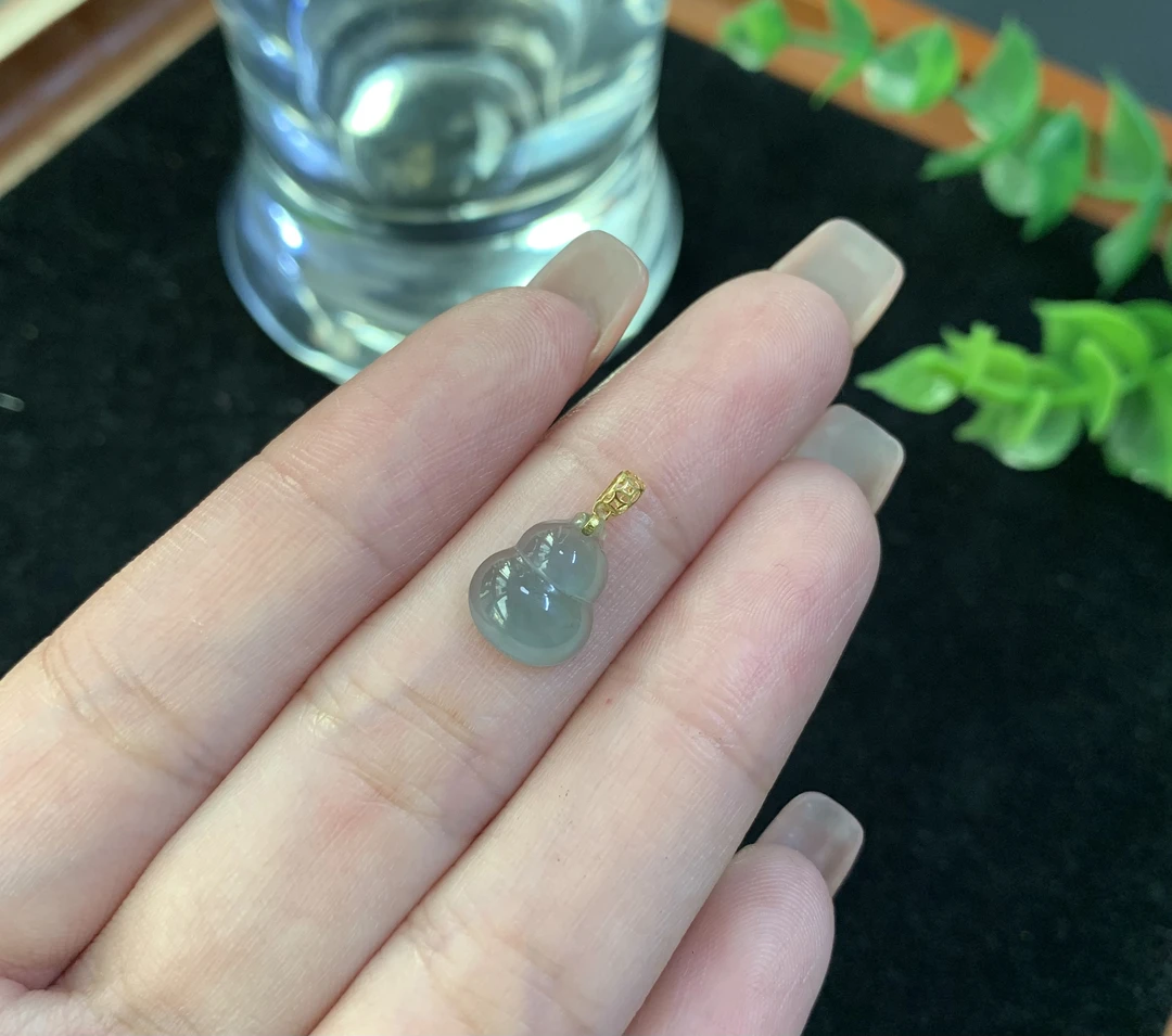 翡翠18k金葫芦锁骨链
