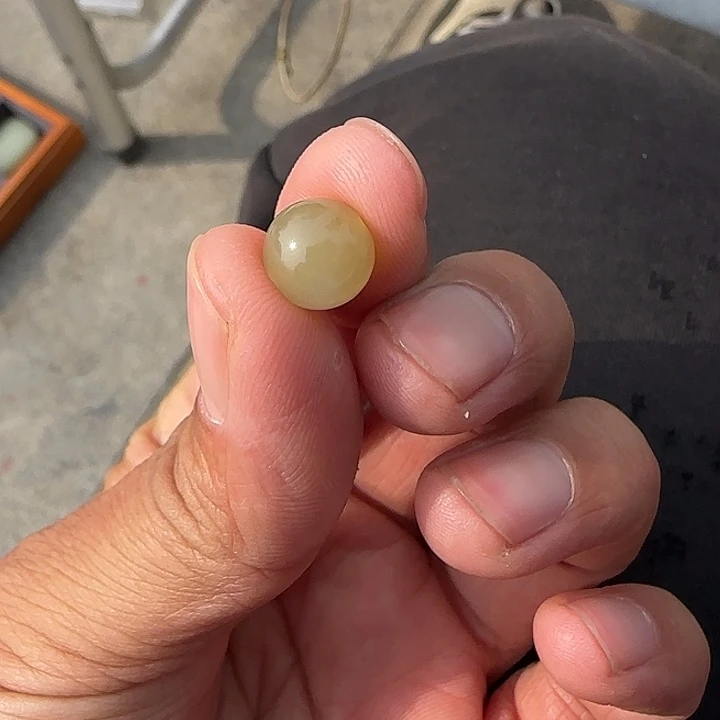 和田玉颈饰未镶嵌卡10