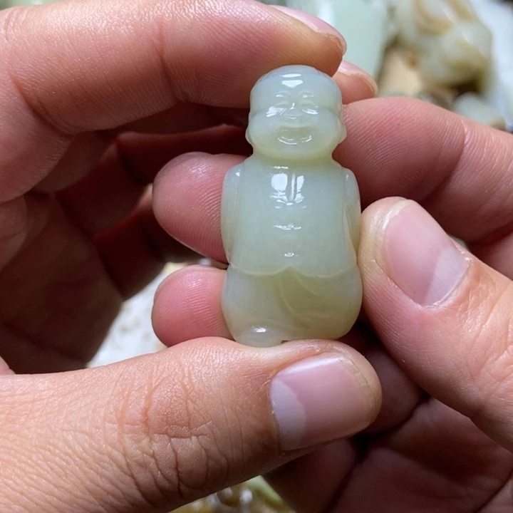 和田玉未镶嵌挂件