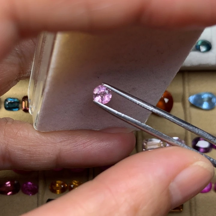 裸石尖晶石裸石规格