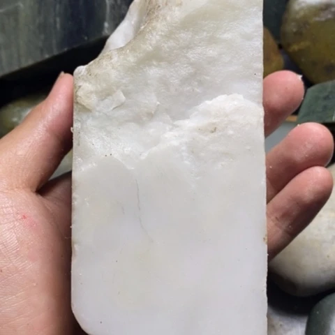 未镶嵌和田玉（糖玉）挂件