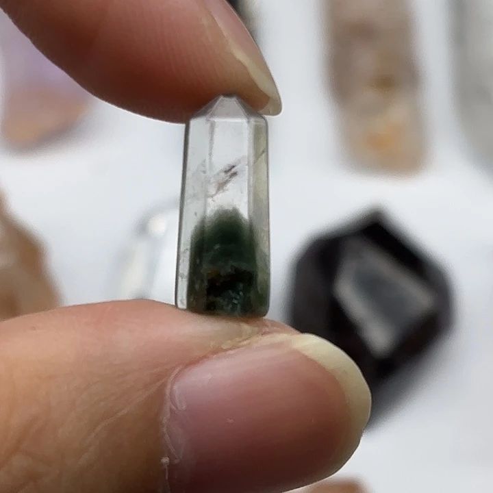 未镶嵌水晶颈饰绿幽灵水晶17mm+