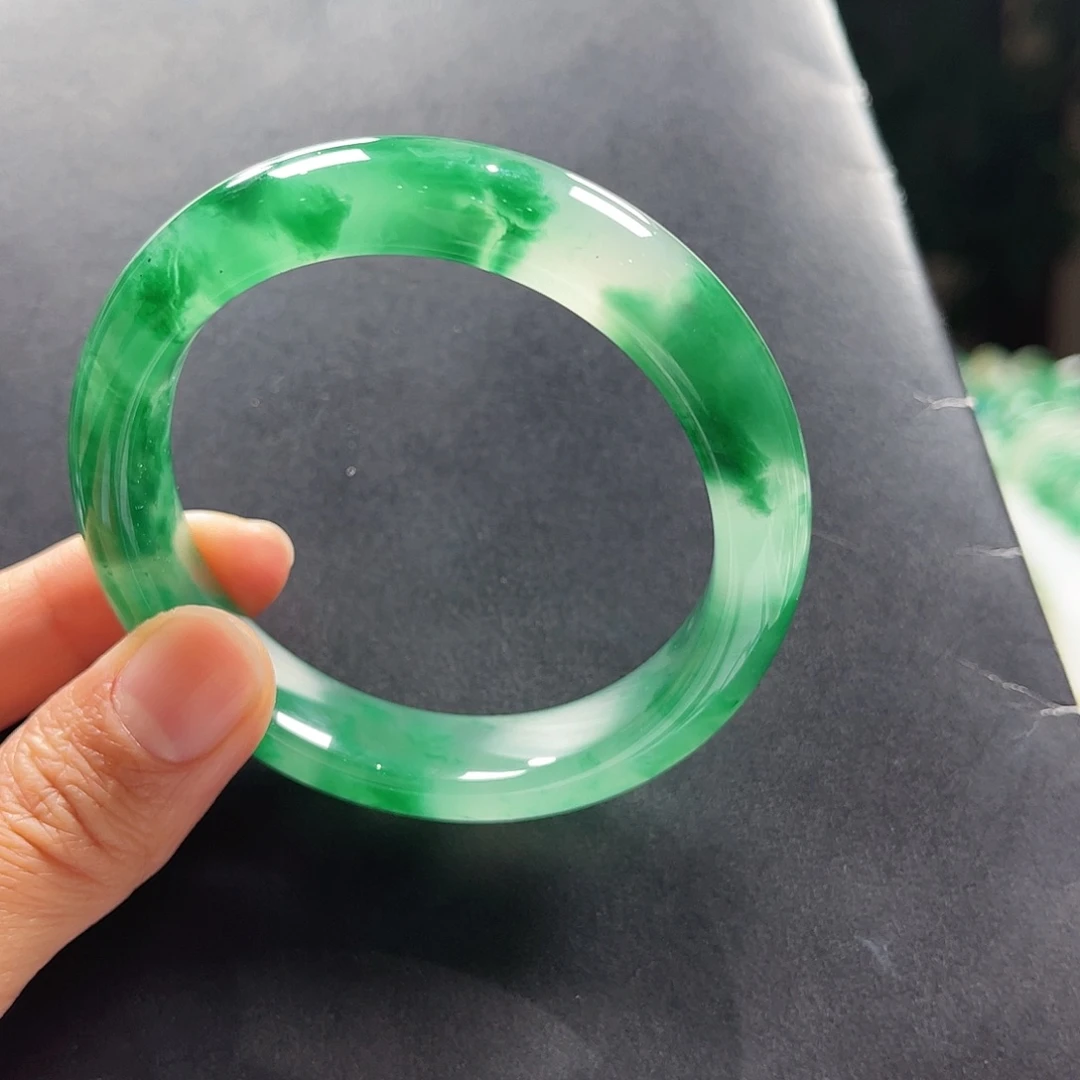 石英质玉未镶嵌手镯