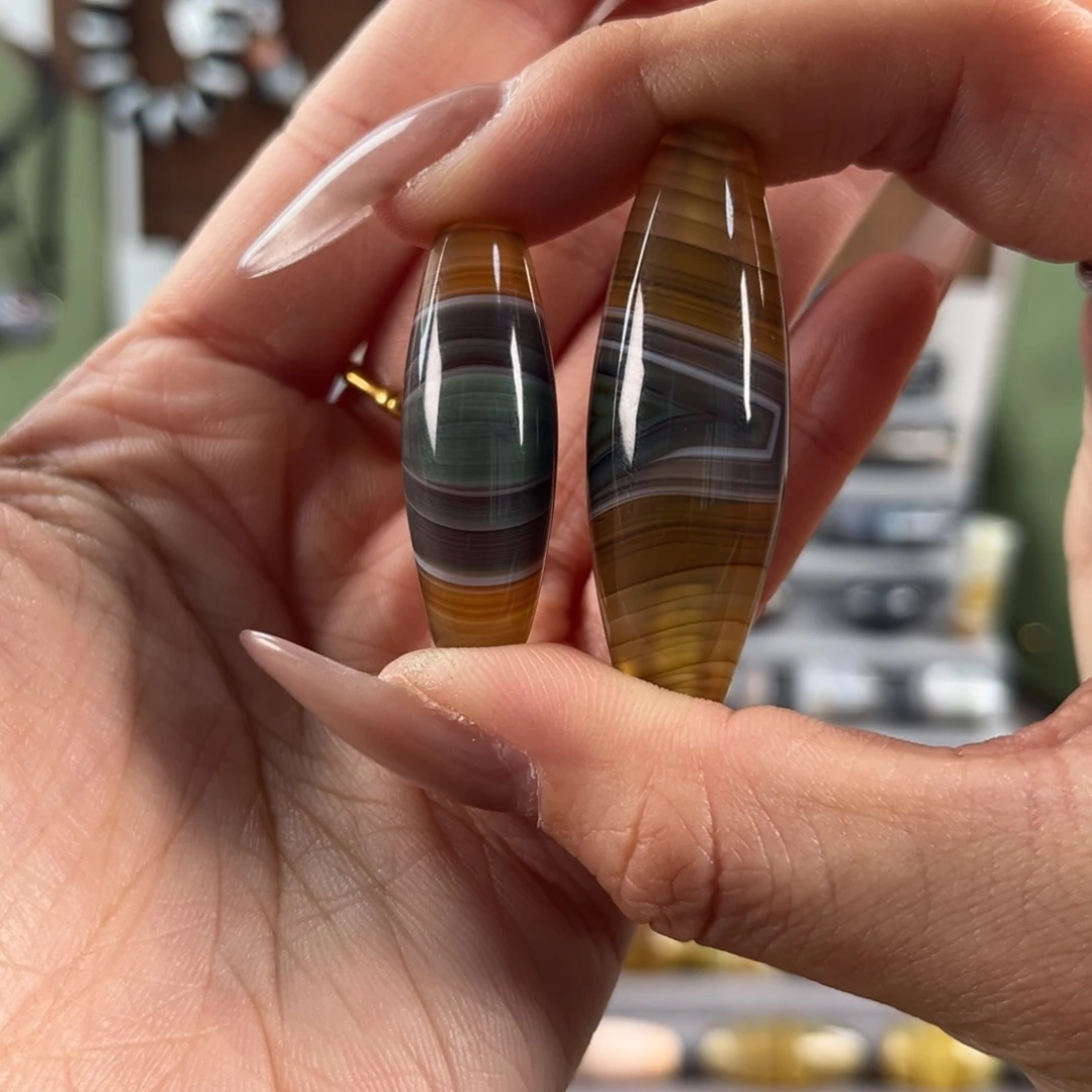 雪***怡玛瑙/玉髓合金珠宝奇石