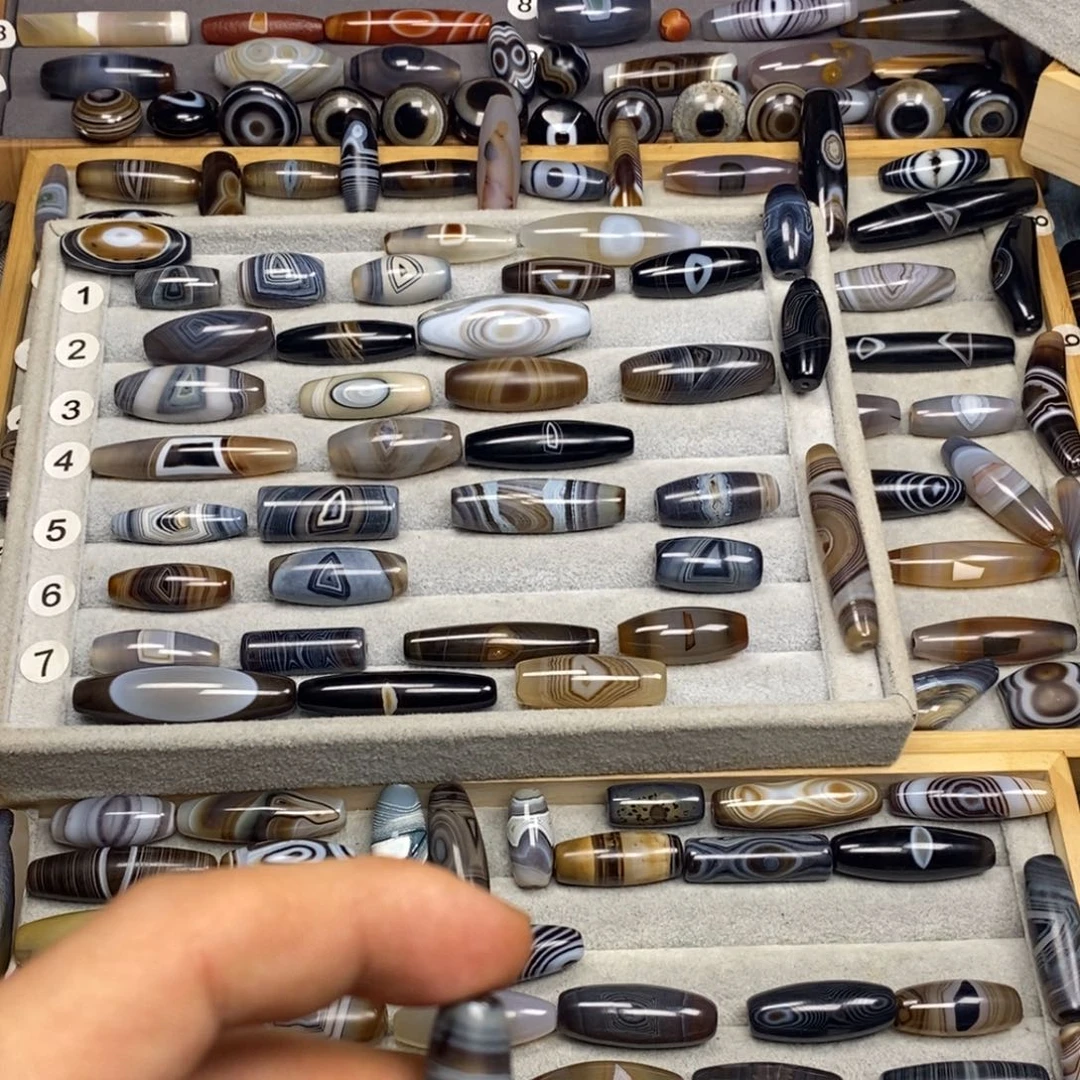 玛瑙/玉髓散珠重*天然缠丝玛瑙