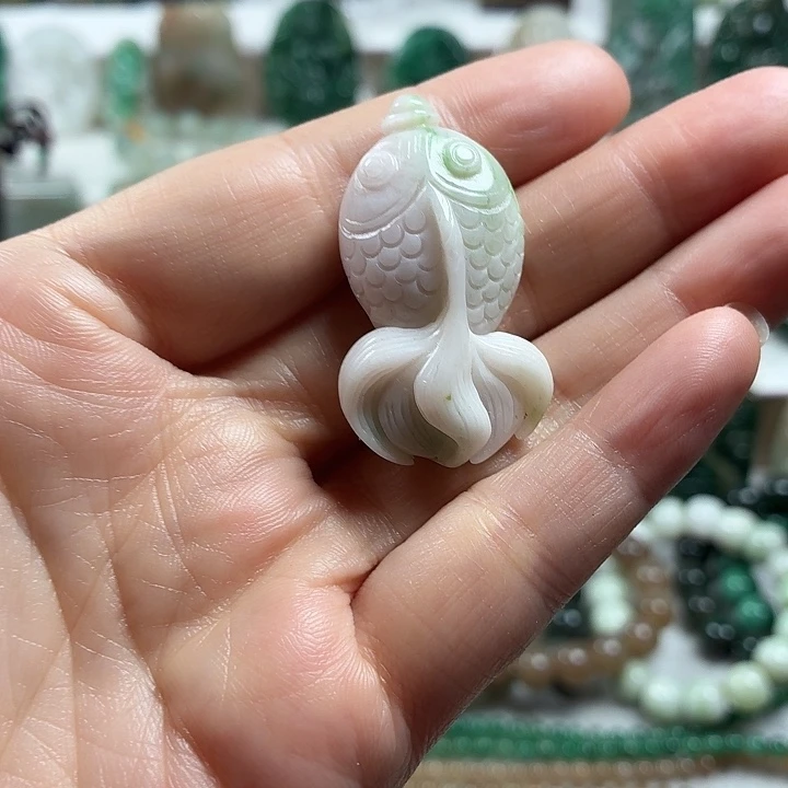 独山玉未镶嵌吊坠