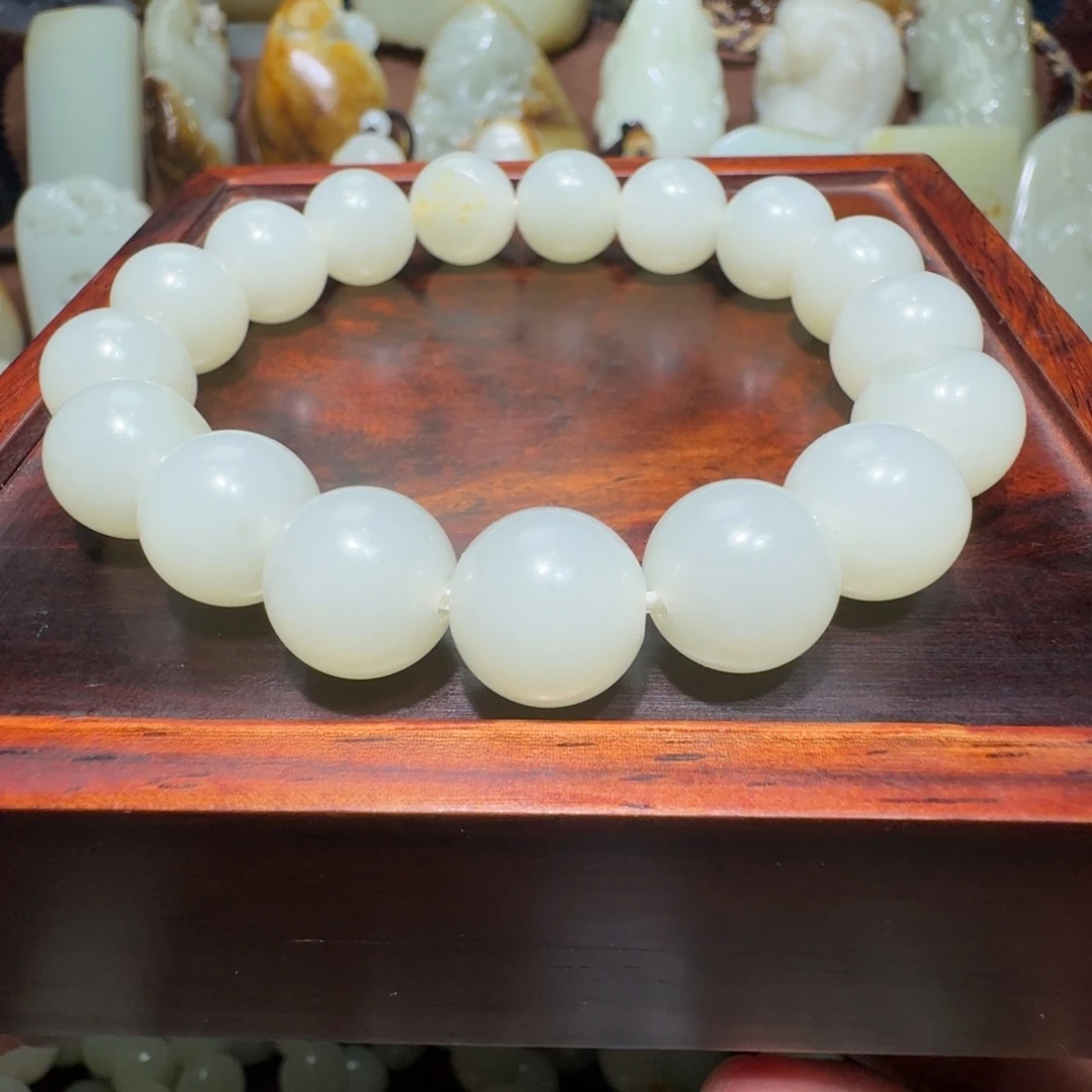 和田玉未镶嵌手串