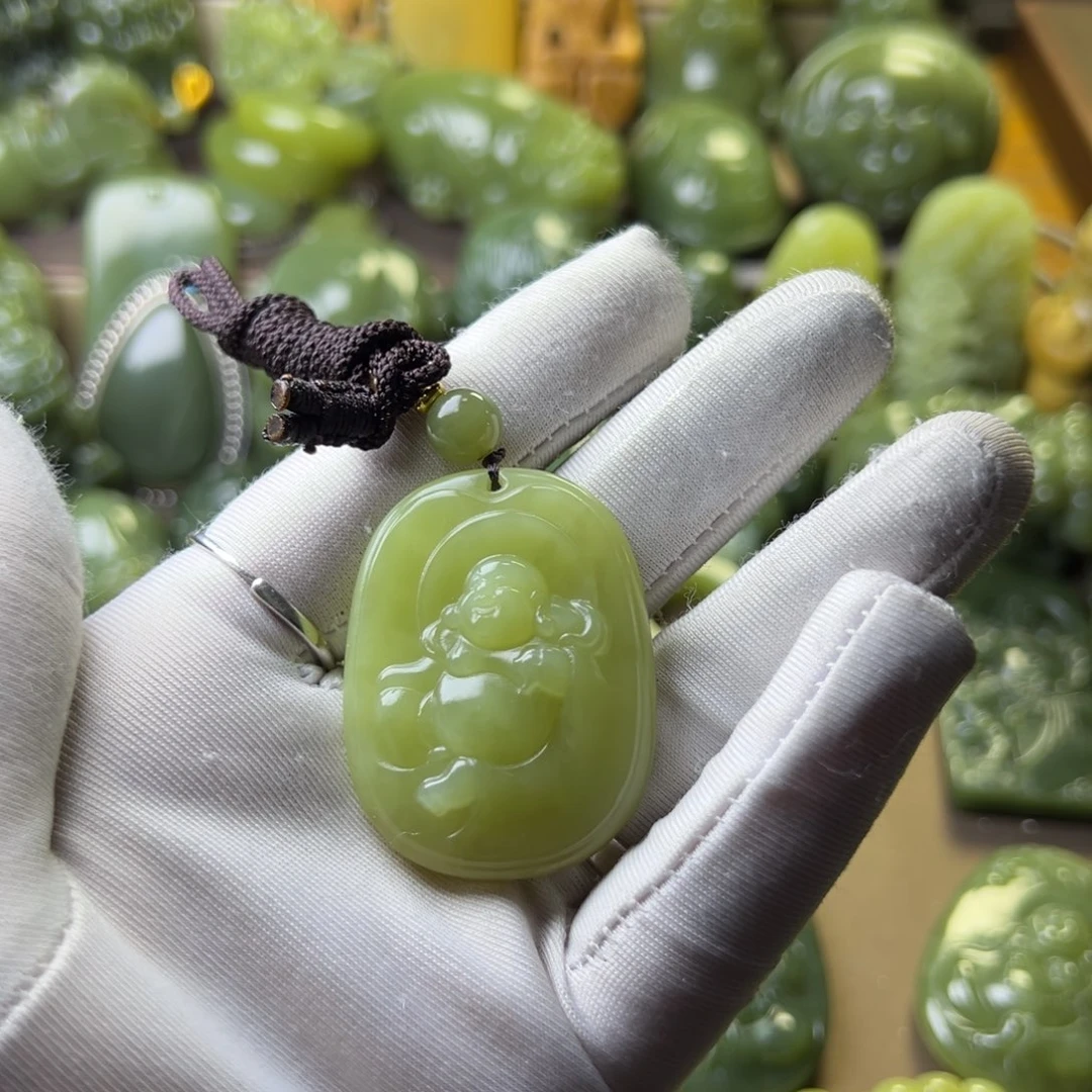 岫岩老玉（透闪石质玉）挂件未镶嵌喝**鱼