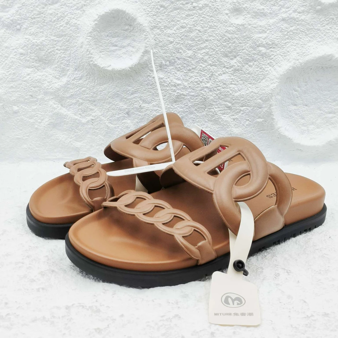 全新未使用 Hermes/爱马仕 36码/百搭时尚凉拖/棕色