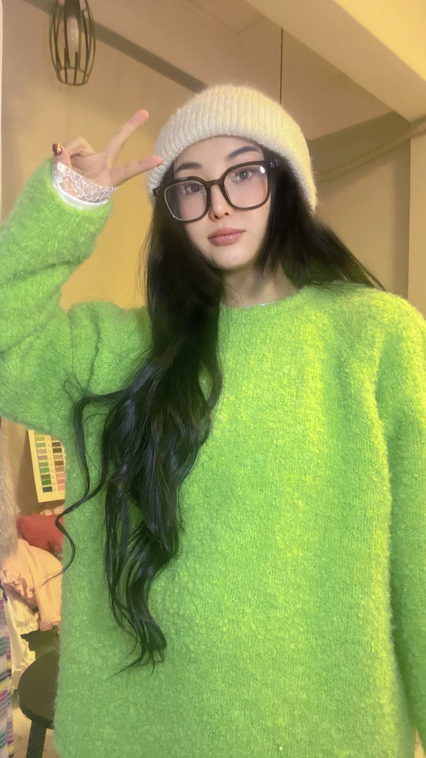 春游出行新款韩版慵懒风软糯宽松显瘦多巴胺色针织毛衣