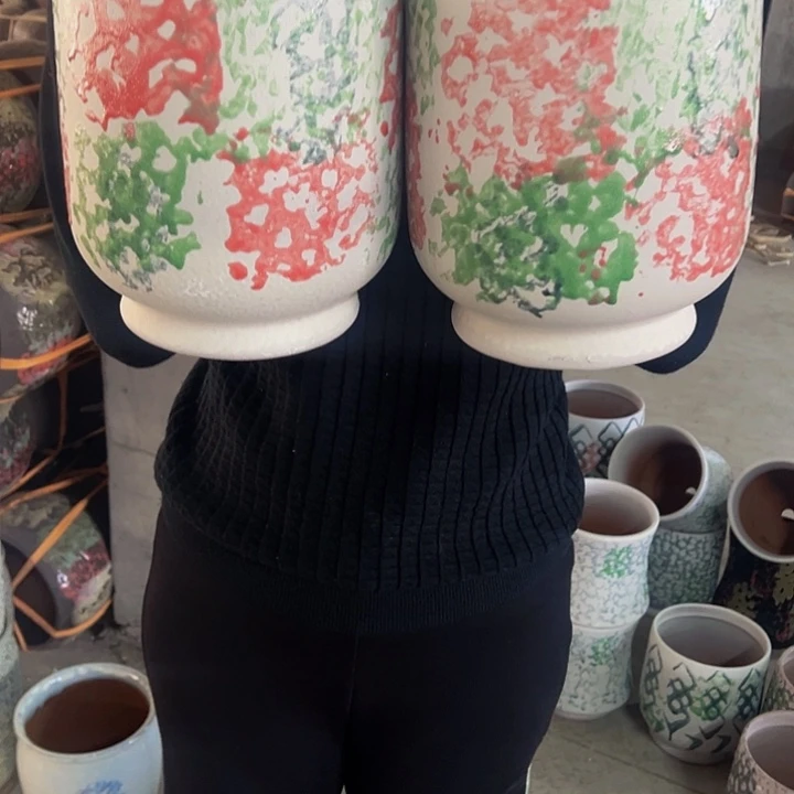 微瑕高度22厘米口径20厘米