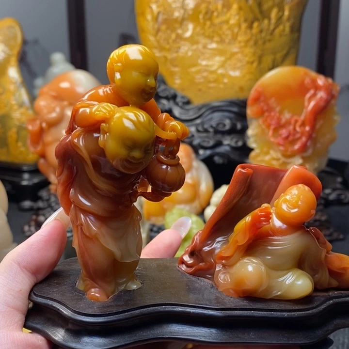 用***3寿山石寿山石雕刻