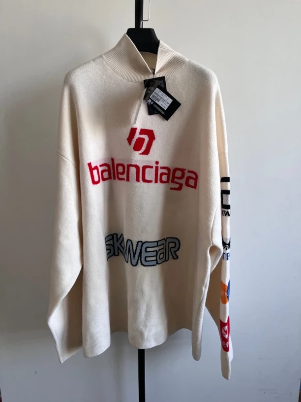 未使用 Balenciaga/巴黎世家 高领落肩长袖毛衣  全新 S码