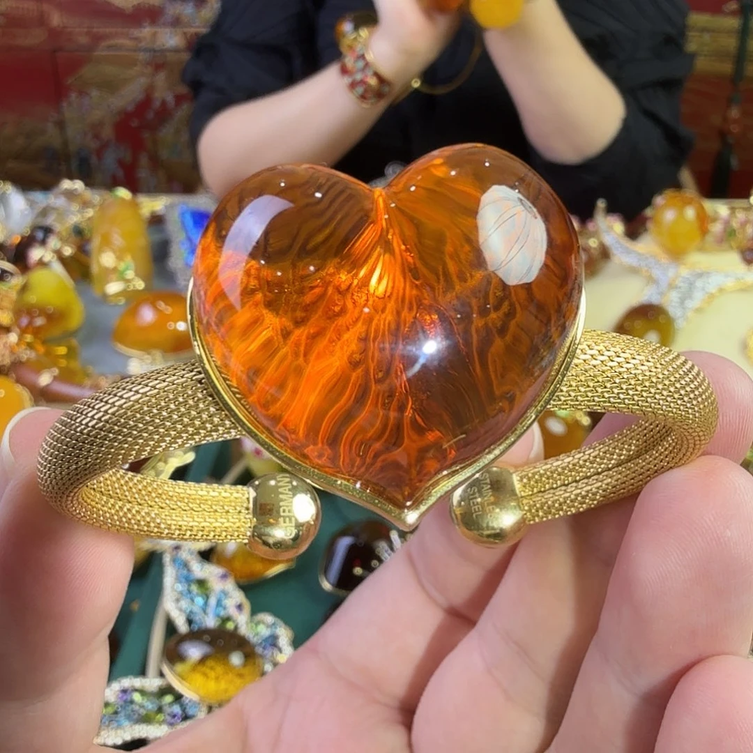 琥珀未镶嵌手镯首饰