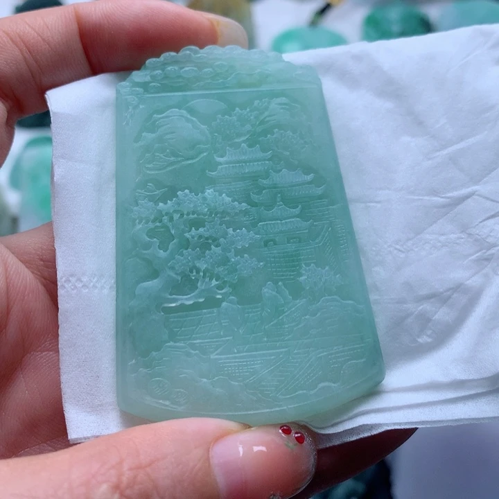 定制翡翠未镶嵌山水