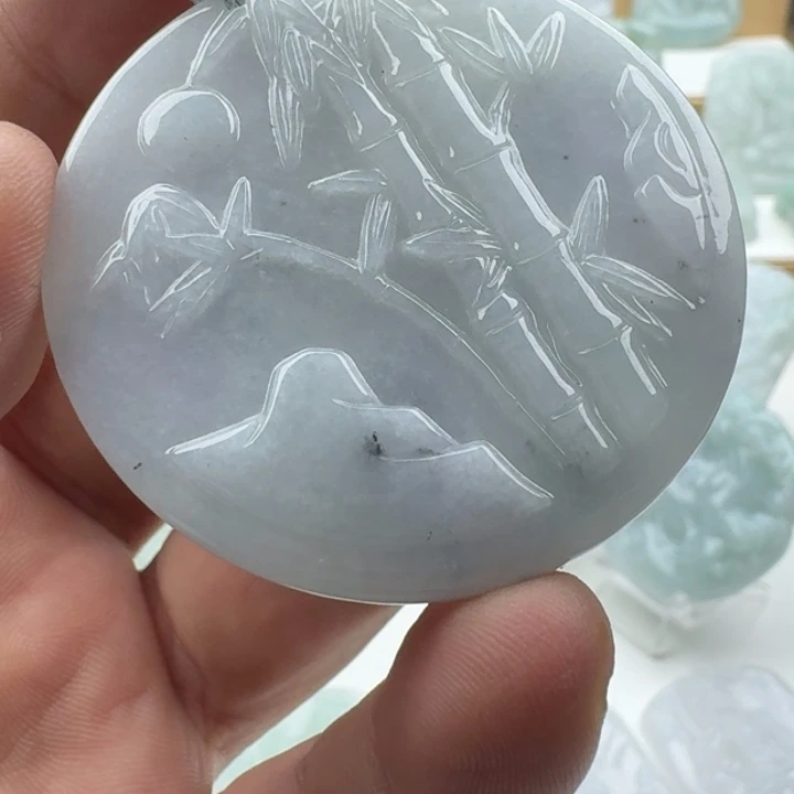 翡翠未镶嵌颈饰天然缅甸A货翡翠