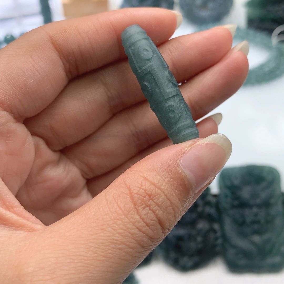 定制翡翠未镶嵌毛货不退不换