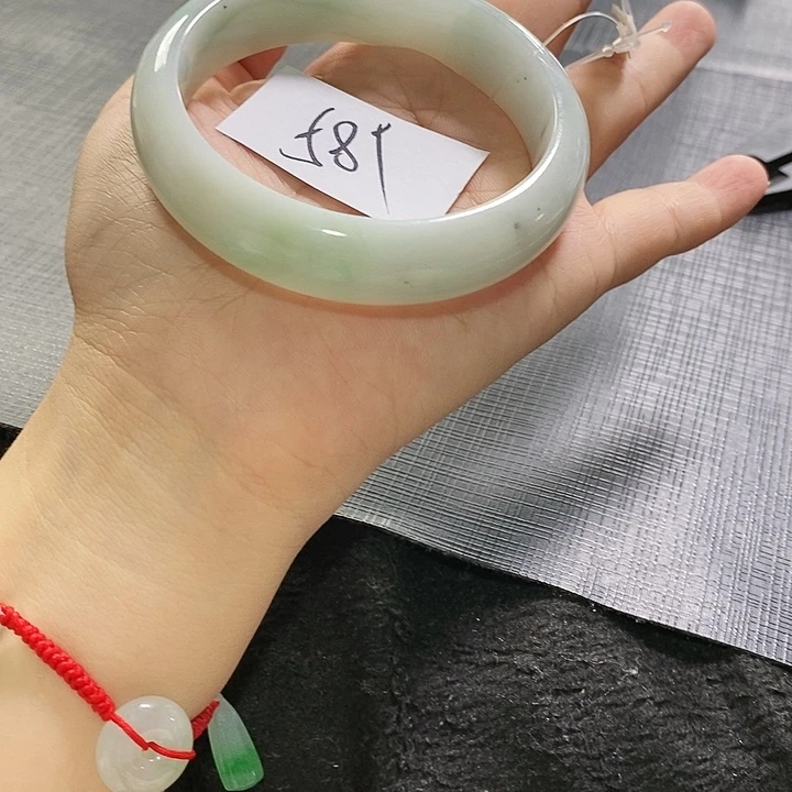 【闪购商品】未镶嵌手镯翡翠