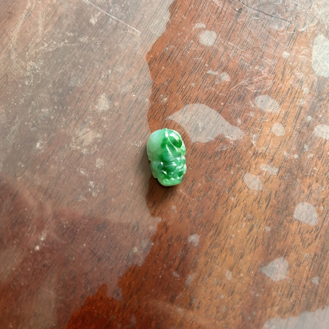 天然缅甸翡翠未镶嵌貔貅