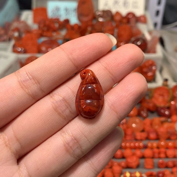 【闪购商品】未镶嵌福豆吊坠南红玛瑙