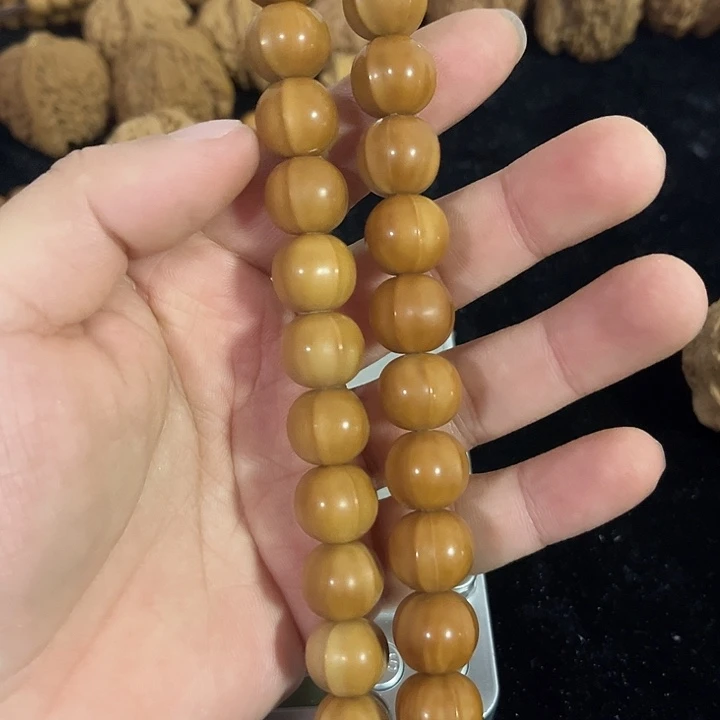 把件文玩核桃猴头鲨鱼背30每条，二等猴头雕刻