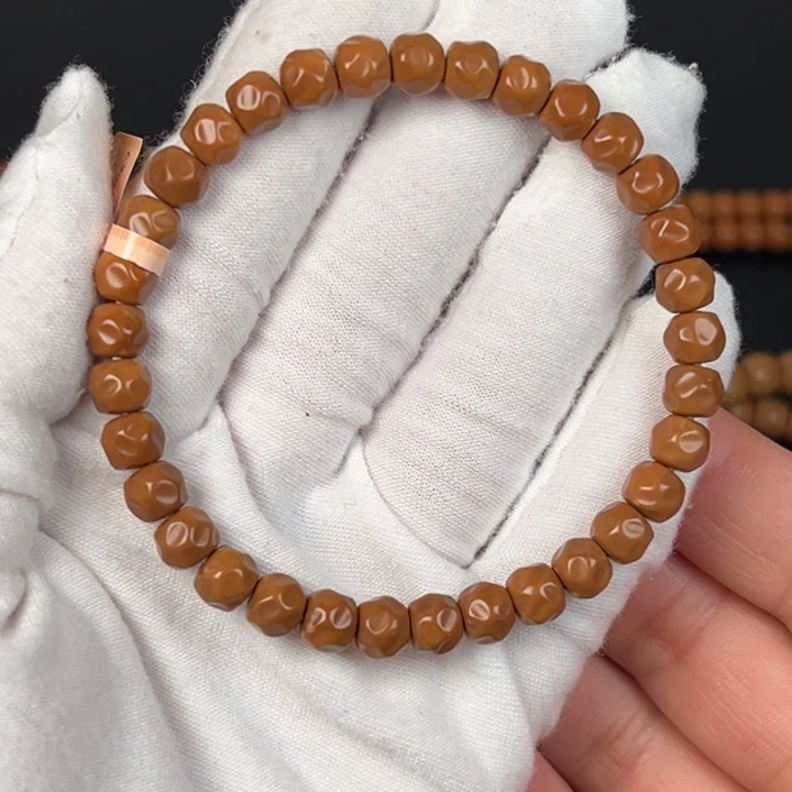 橄榄核把件扬****…橄榄核尖无相单圈