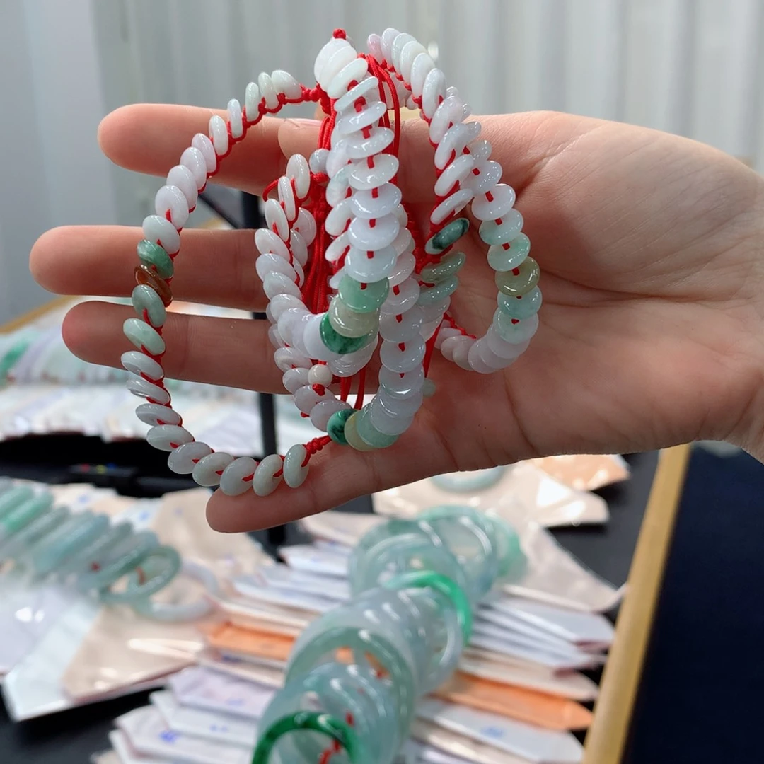 翡翠手链未镶嵌买断